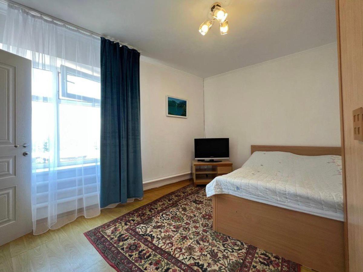 Tan Nuru Guest House Гостевой Дом Тан Нуру チョルポン・アタ エクステリア 写真